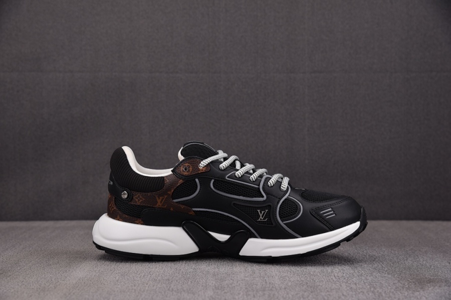 d8b82e83c304bc42016f21fb4ac97ffa_1779355046_3499.jpg