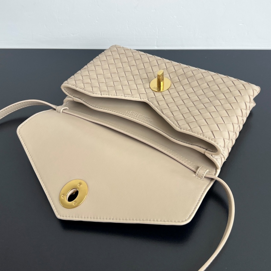 3a371c1b9ccdf459a409a7a6bbae76e1_1786949294_7172.jpg