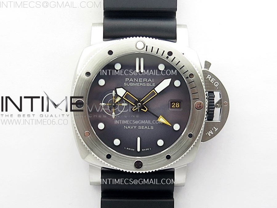 [VS] 파네라이 섭머저블 PAM1323 44미리 그레이다이얼 블랙러버스트랩 PAM1323 Y 44mm Submersible