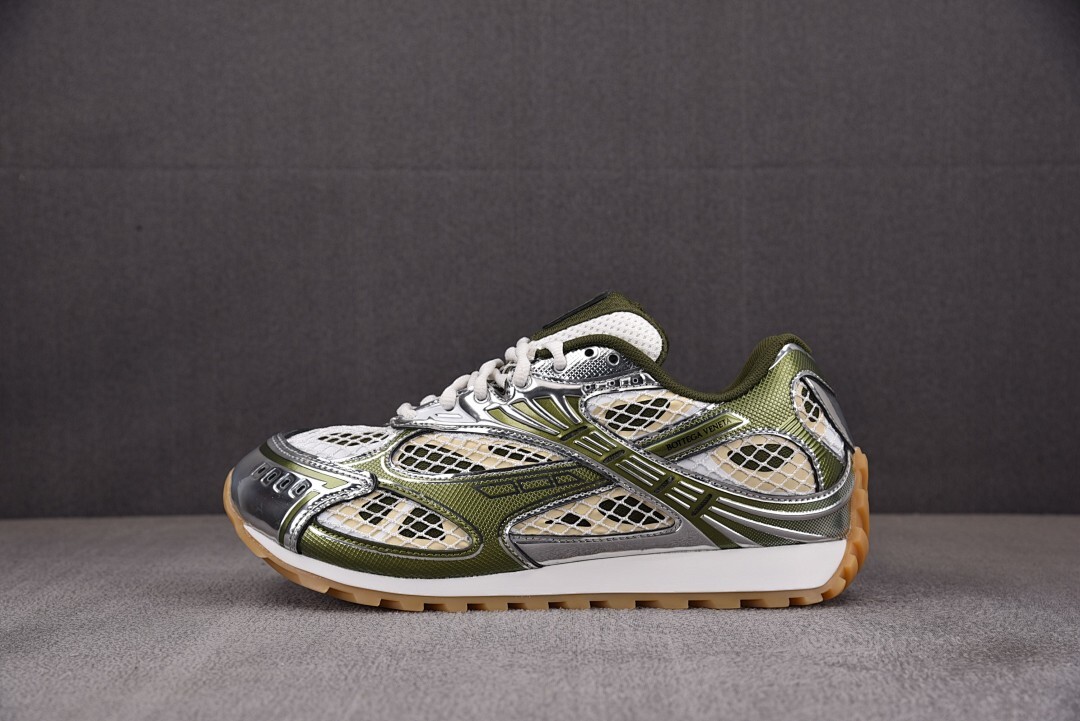 [M] 보테가 베네타 오르빗 스니커즈 머드 화이트 (남여공용)