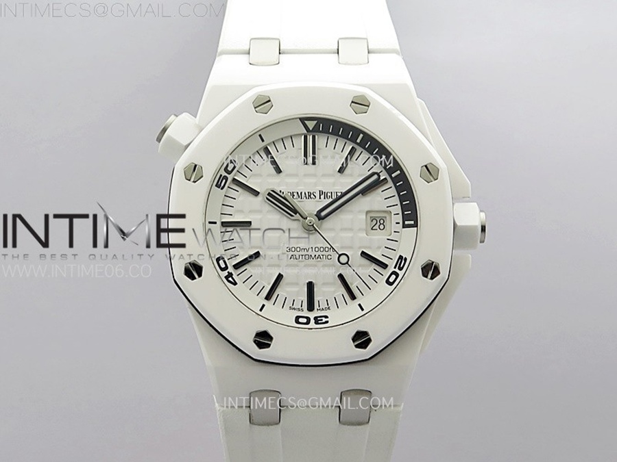 [ZF] 오데마피게 로얄오크 오프쇼어 다이버 15707 화이트세라믹 화이트다이얼 화이트러버스트랩 Royal Oak Offshore Diver 15707