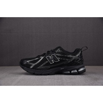 [M] 뉴발란스 1906R 트리플 블랙 (남여공용)