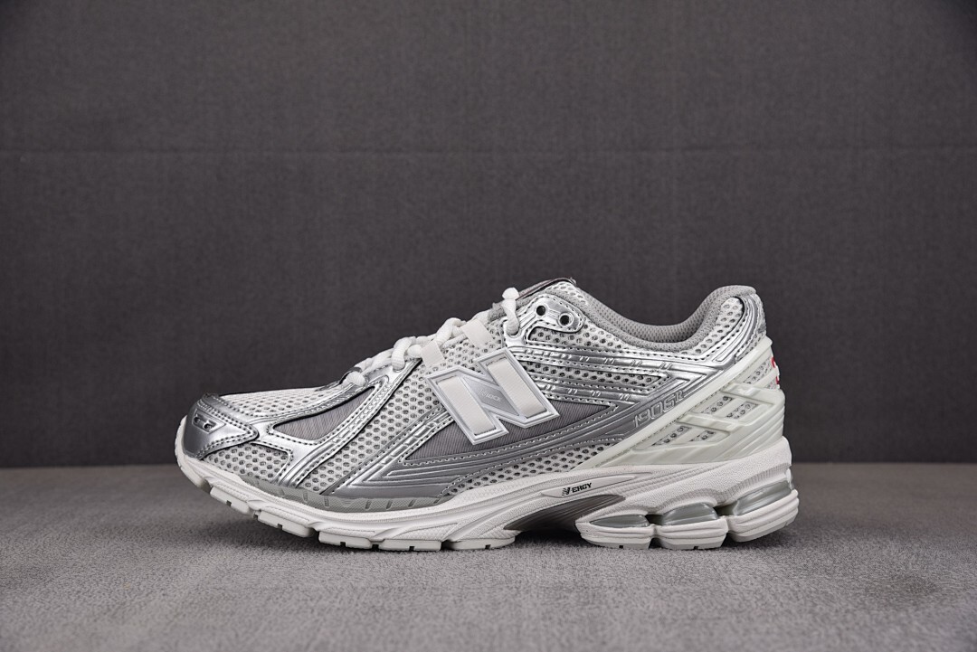 [M] 뉴발란스 1906R 얼반코어 실버 (남여공용)
