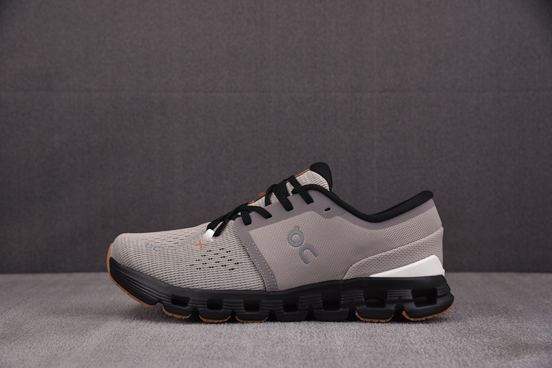 [순원] 온 러닝 클라우드X4 트레이닝화 포그 블랙 (남여공용)