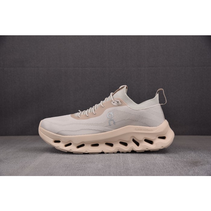 [순원] 로에베 x 온 러닝 클라우드틸트 러닝화 샌드 (남여공용)