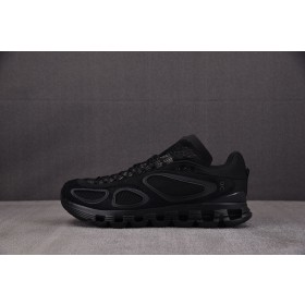 [순원] FKA x 온 러닝 트위그스 러닝화 클라우드 블랙 (남여공용)