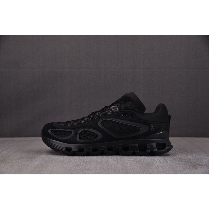 [순원] FKA x 온 러닝 트위그스 러닝화 클라우드 블랙 (남여공용)