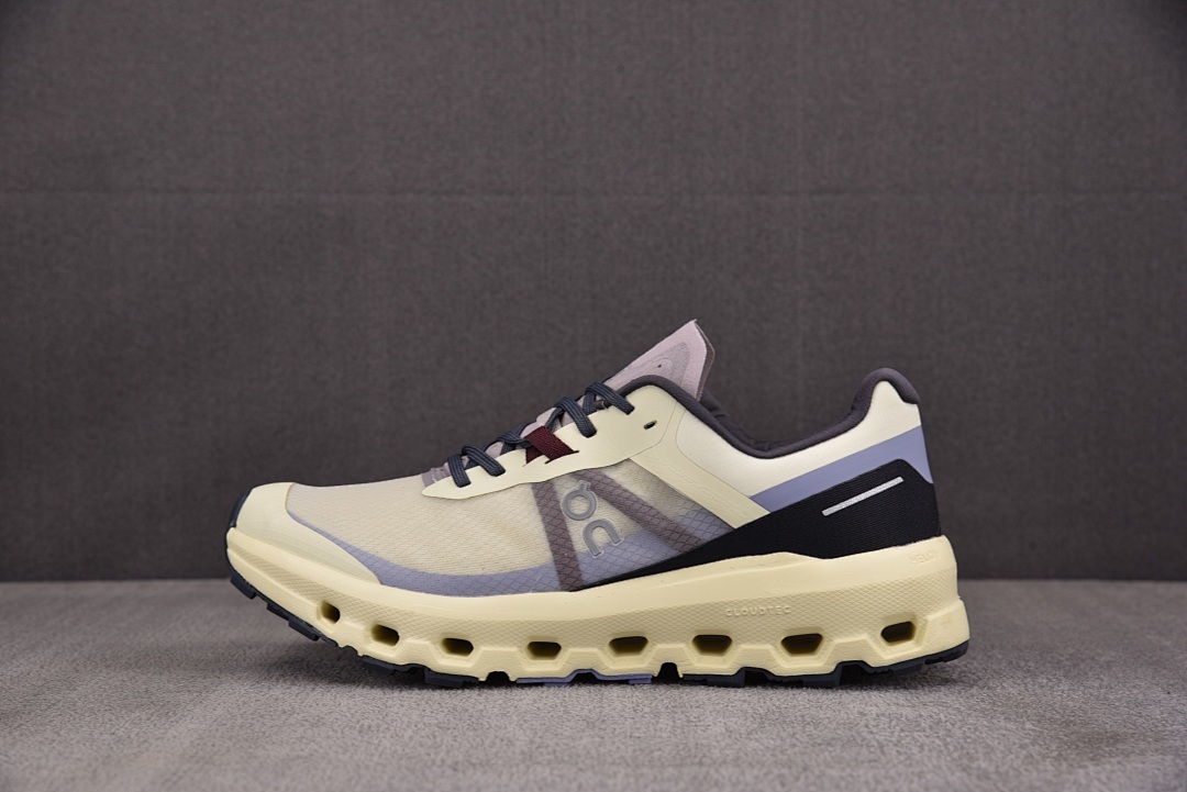 [순원] 온 러닝 클라우드비스타2 트레일 러닝화 시들링 멀버리 (남여공용)