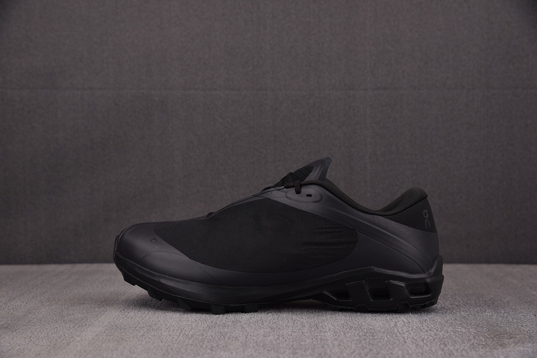 [순원] 파프 x 온 러닝 클라우드벤처 피크 스니커즈 블랙 (남여공용)