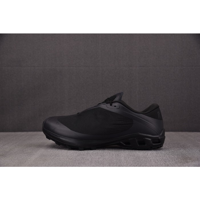 [순원] 파프 x 온 러닝 클라우드벤처 피크 스니커즈 블랙 (남여공용)