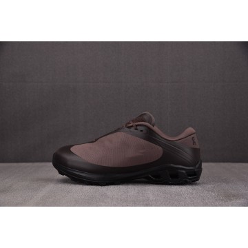 [순원] 파프 x 온 러닝 클라우드벤처 피크 스니커즈 카카오 에스프레소 (남여공용)