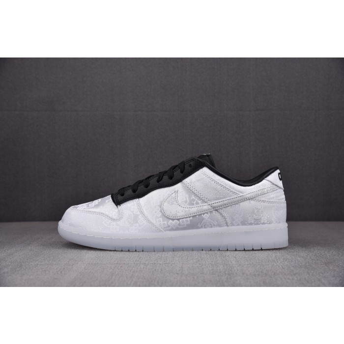 [S2] 클랏 x 프라그먼트 x 나이키 덩크 로우 블랙 앤 화이트 (남여공용)