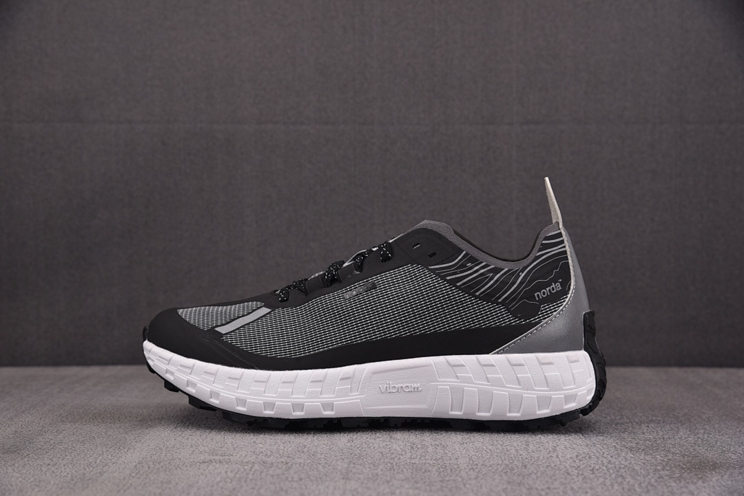 [M] 노다 001 트레일 런닝화 블랙 그레이 (남성용)