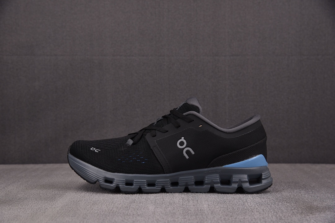 [순원] 온 러닝 클라우드X4 트레이닝화 블랙 샴브레이 (남여공용)