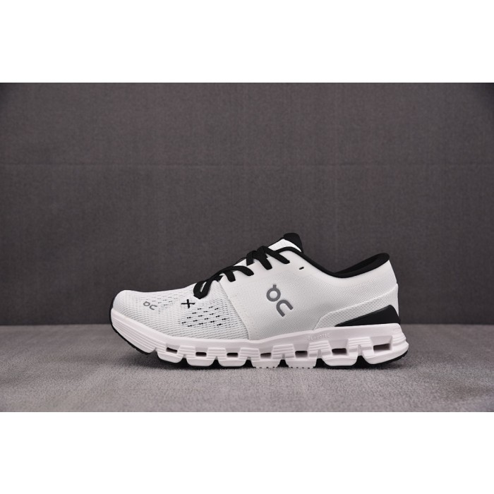[순원] 온 러닝 클라우드X4 트레이닝화 아이보리 블랙 (남여공용)