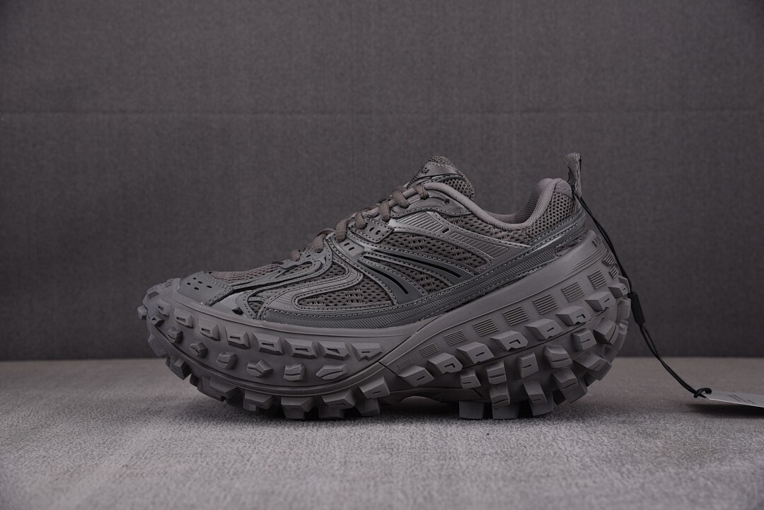 [XA] 발렌시아가 디펜더 스니커즈 다크 그레이 (남여공용)