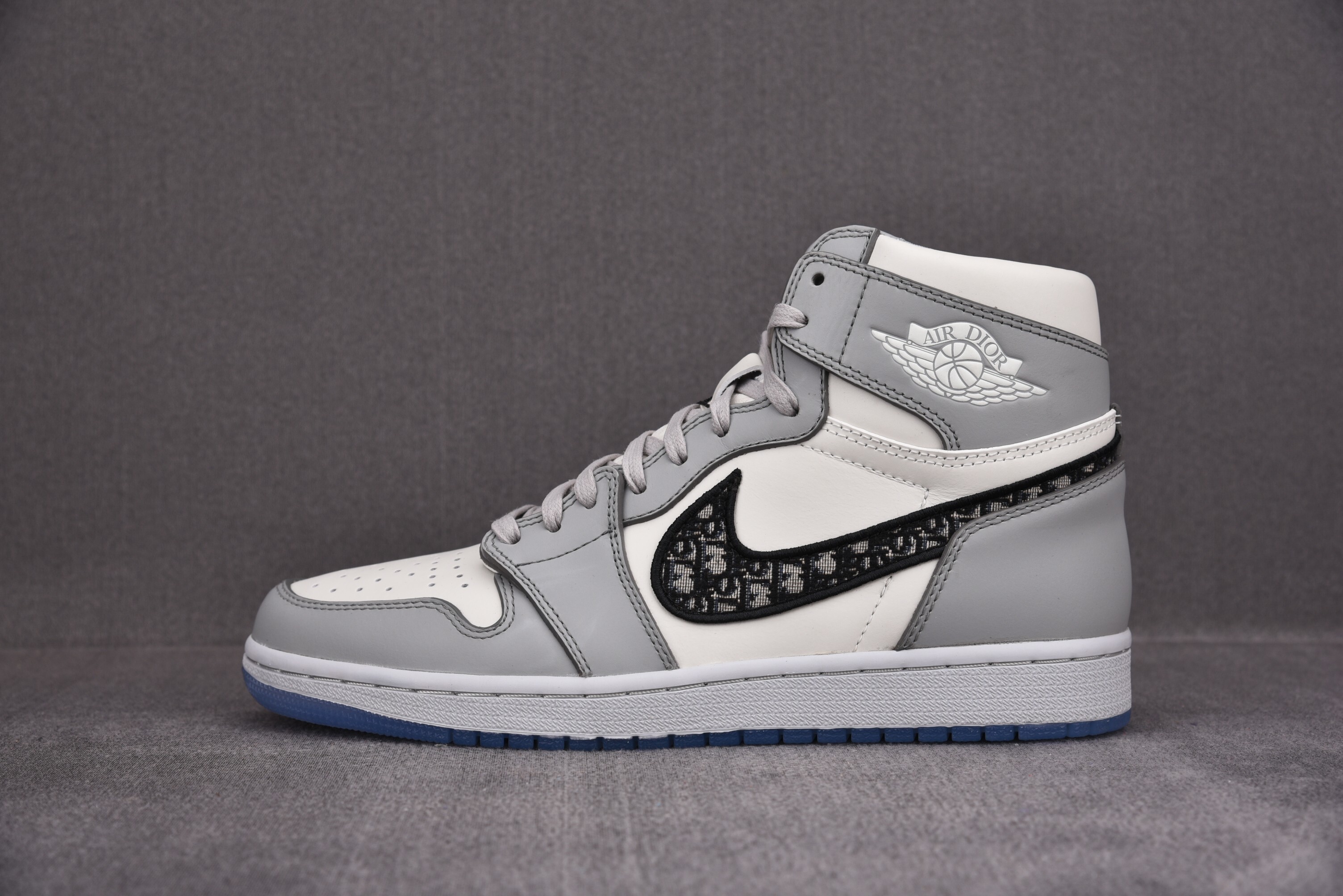 [PK BASF] 디올 x 조던1 하이 OG 울프 그레이 화이트 (남여공용)