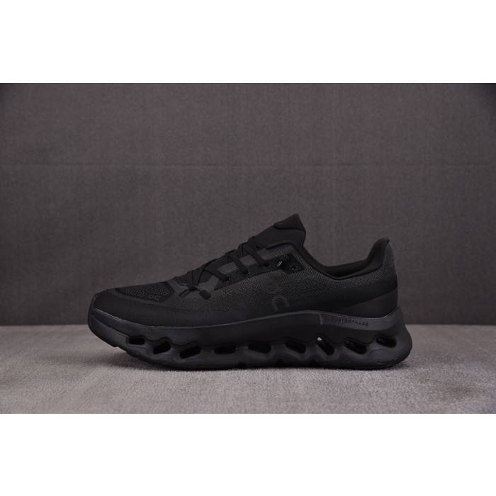 [순원] 온 러닝 클라우드틸트 러닝화 이클립스 블랙 (남여공용)