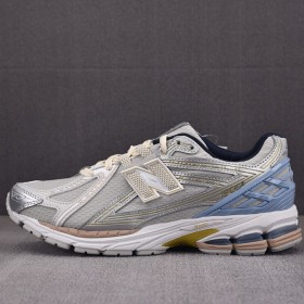 [M] 키스 x 뉴발란스 1906R 화이트 블루 (남여공용)