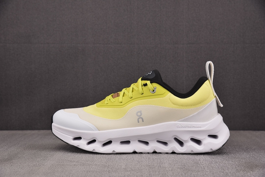 [M] 로에베 x 온 러닝 클라우드틸트2 러닝화 네온 옐로우 화이트 (남여공용)