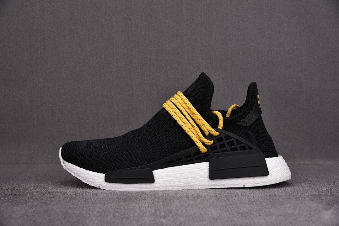 [OWF] 퍼렐 윌리엄스 x 아디다스 Hu NMD 스피시즈 블랙 BB3068