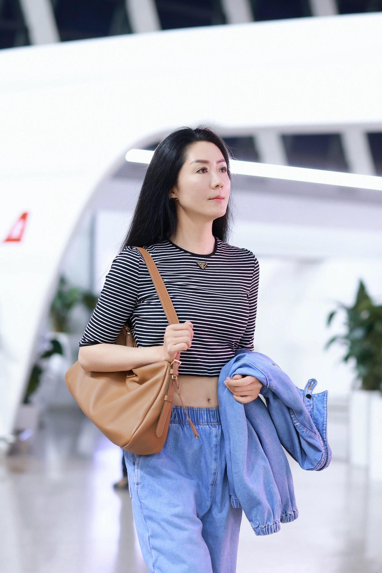 [블프] 프라다 에메 라지 숄더백 카라멜 (여성 가방)